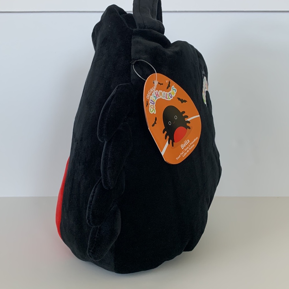 Squishmallows Bella the Spider Halloween Bucket Treat Pail - Picture 3 of 13